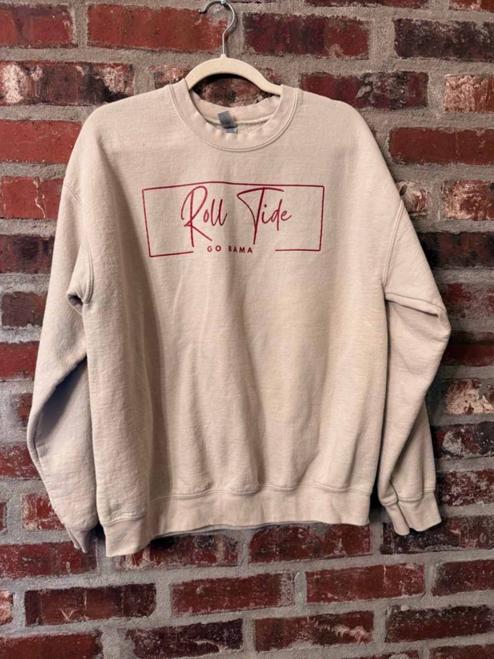 T94 - Roll Tide Crewneck Sweatshirt - Beige with Red Script